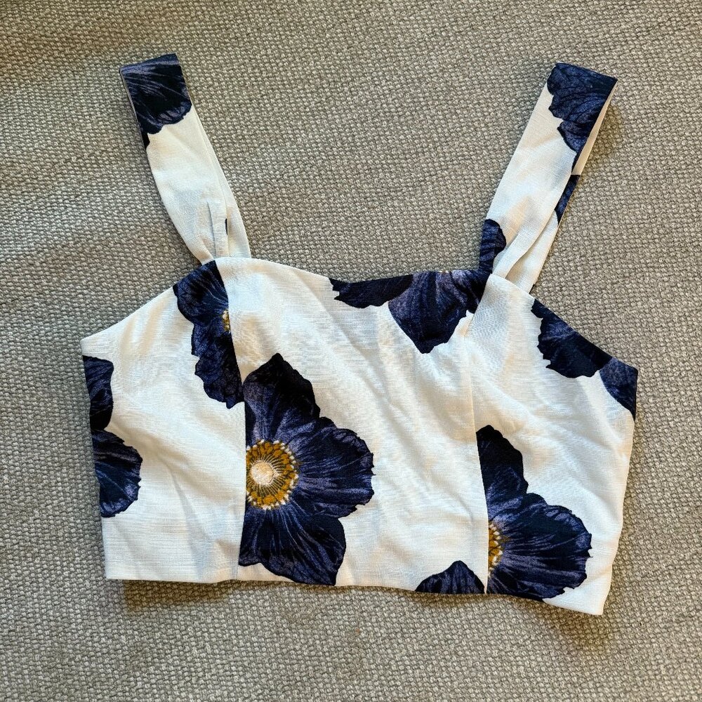 J.O.A. Bold Floral Printed Crop Top in White & Navy - Size Small
